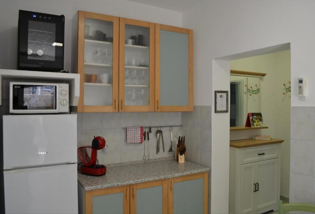 Apartment Lora Паг Экстерьер фото