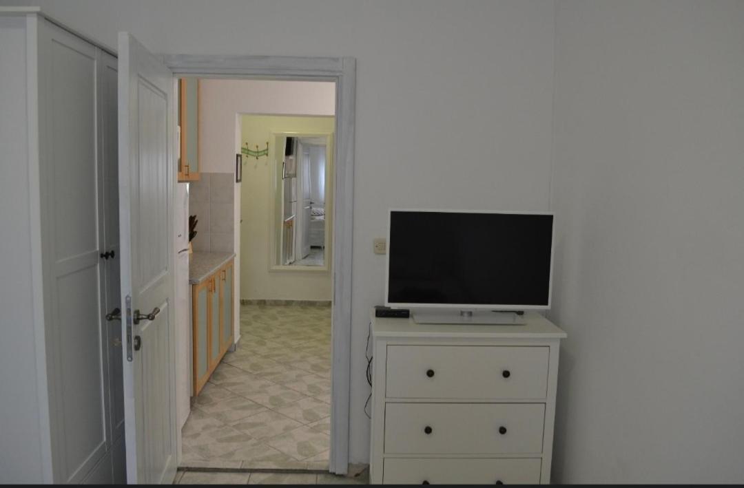Apartment Lora Паг Экстерьер фото