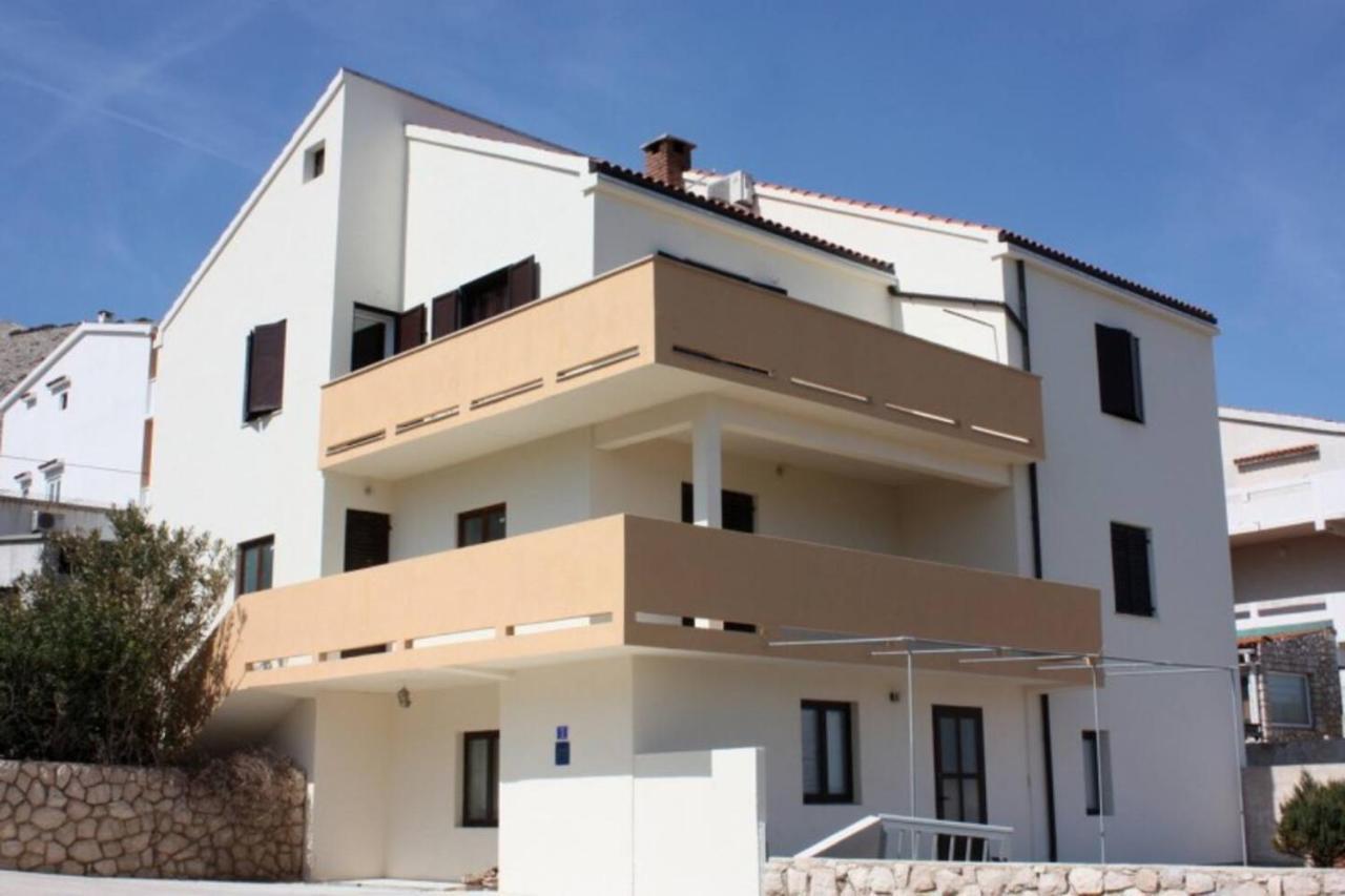 Apartment Lora Паг Экстерьер фото